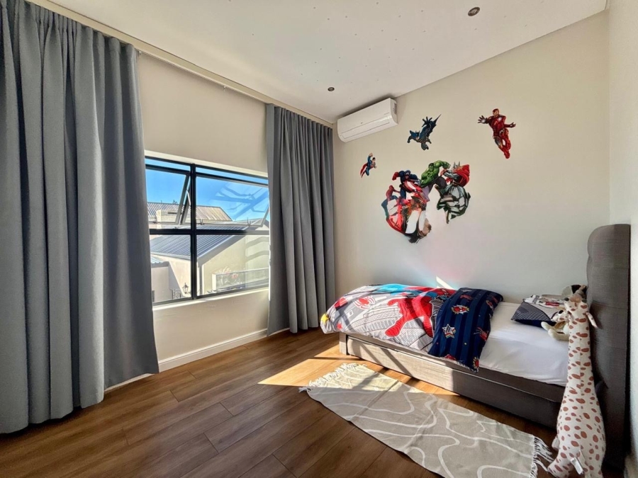4 Bedroom Property for Sale in Sandown Western Cape